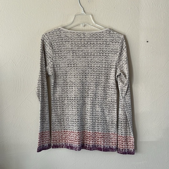 Eddie Bauer Ribbed Split V Neck Long Sleeve Chevron Size M Gradient Colors - Picture 6 of 13